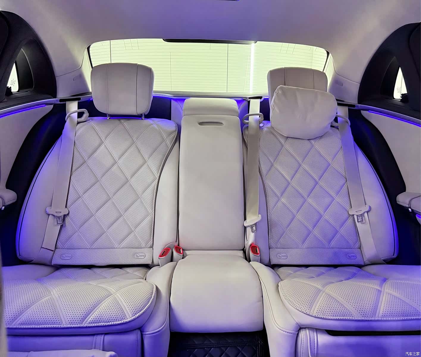 Maybach S-Class, 2023 13