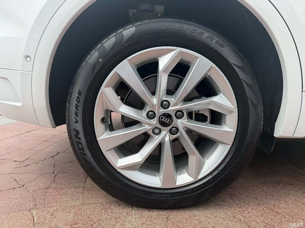 Audi Q5L, 2022 27