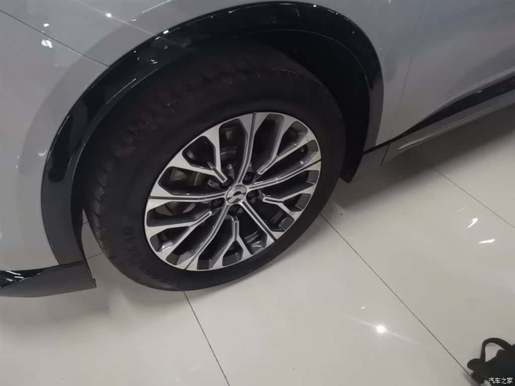 NIO ES6, 2025 23