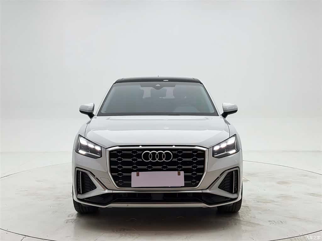 Audi Q2L, 2022 2