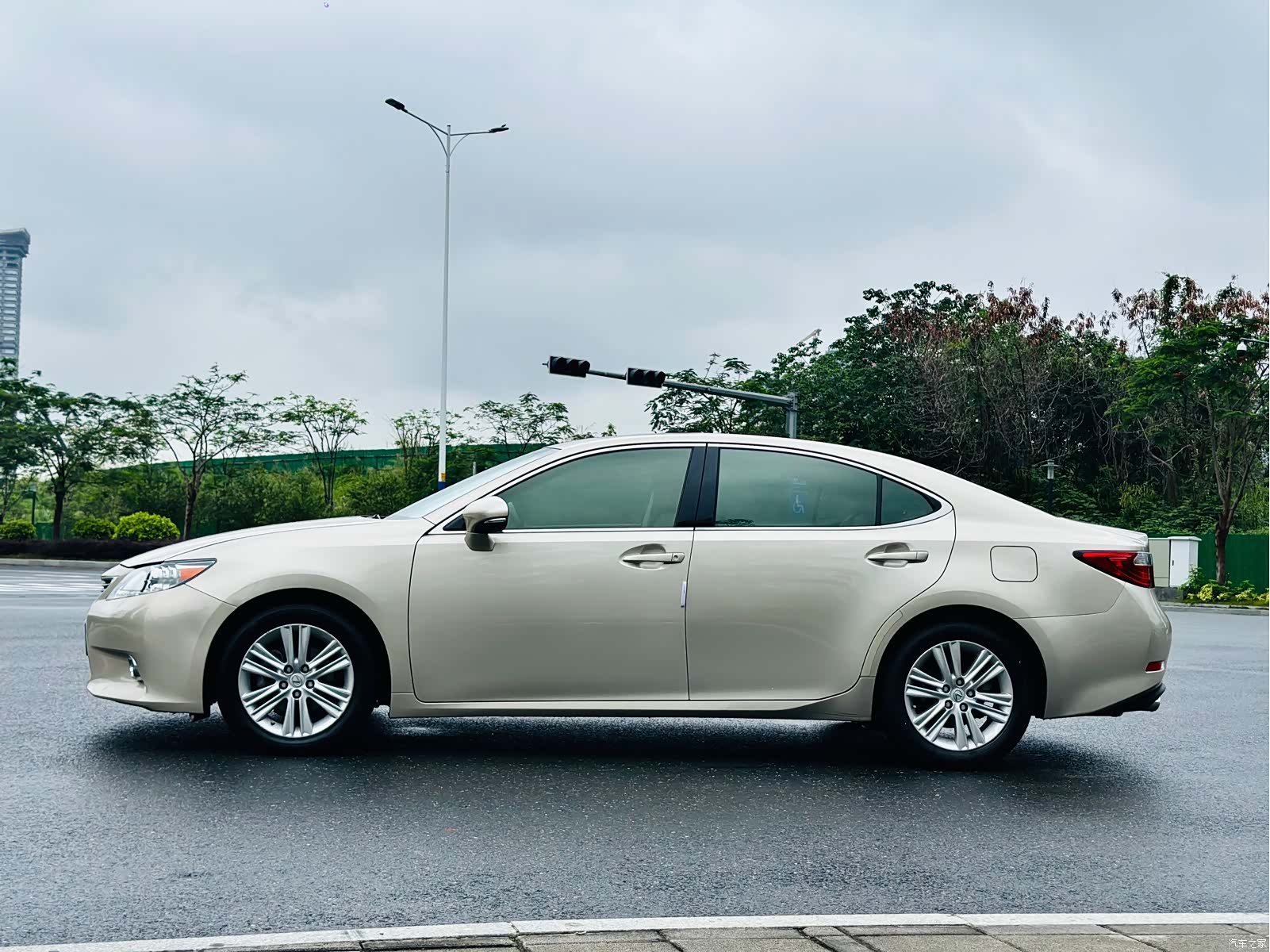 Lexus ES, 2014 17