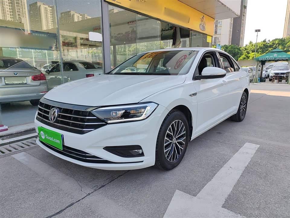 Volkswagen Sagitar