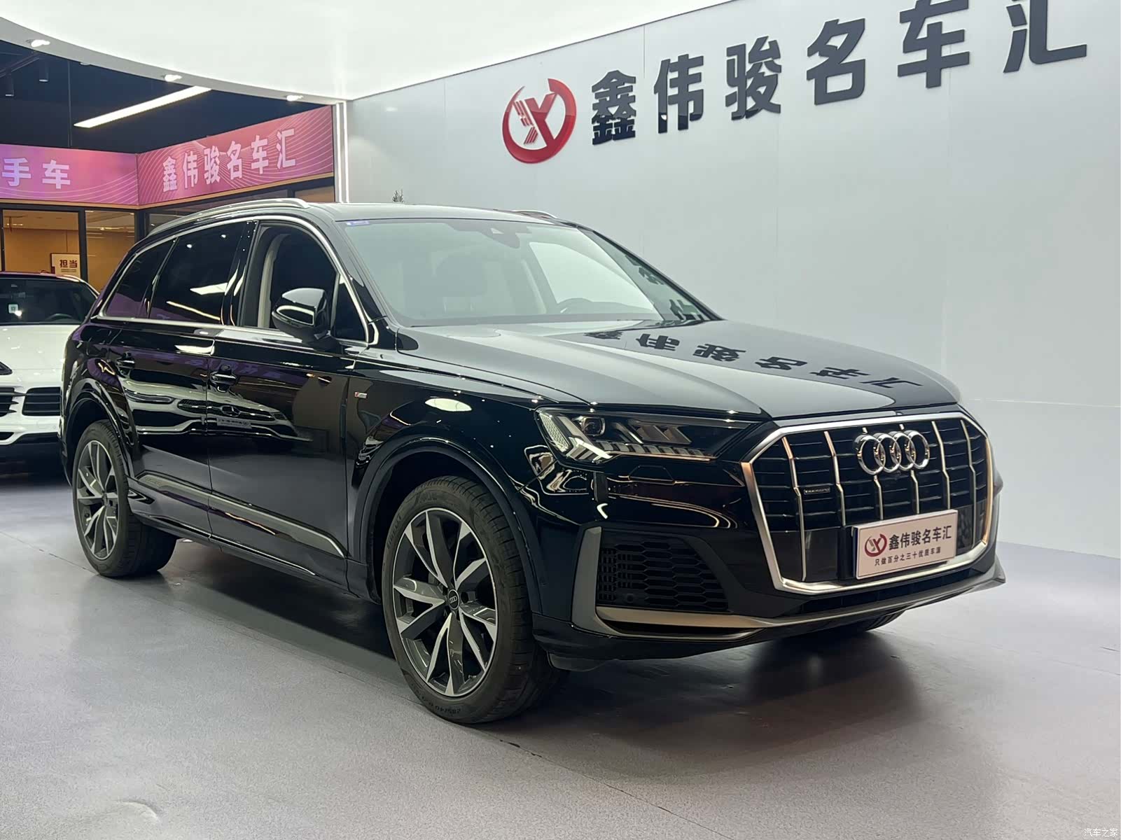 Audi Q7, 2023 4