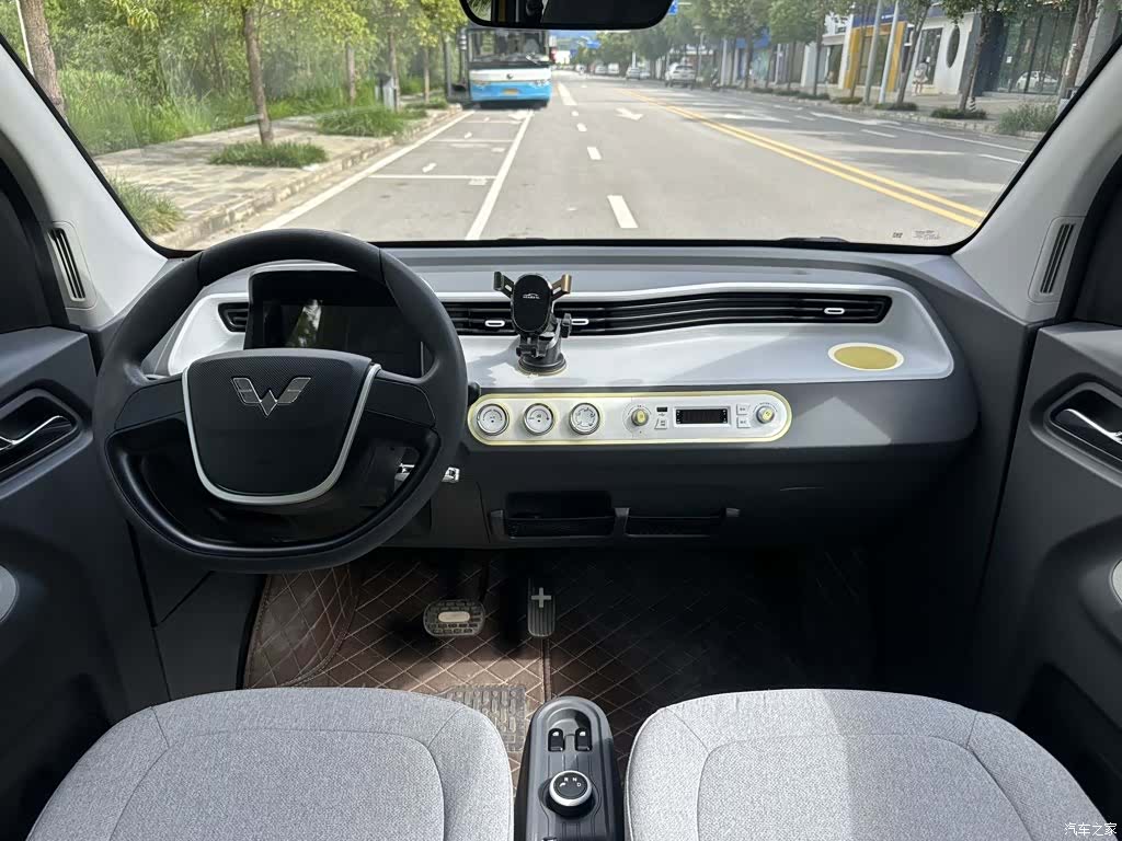 Wuling MINIEV, 2024 все фото