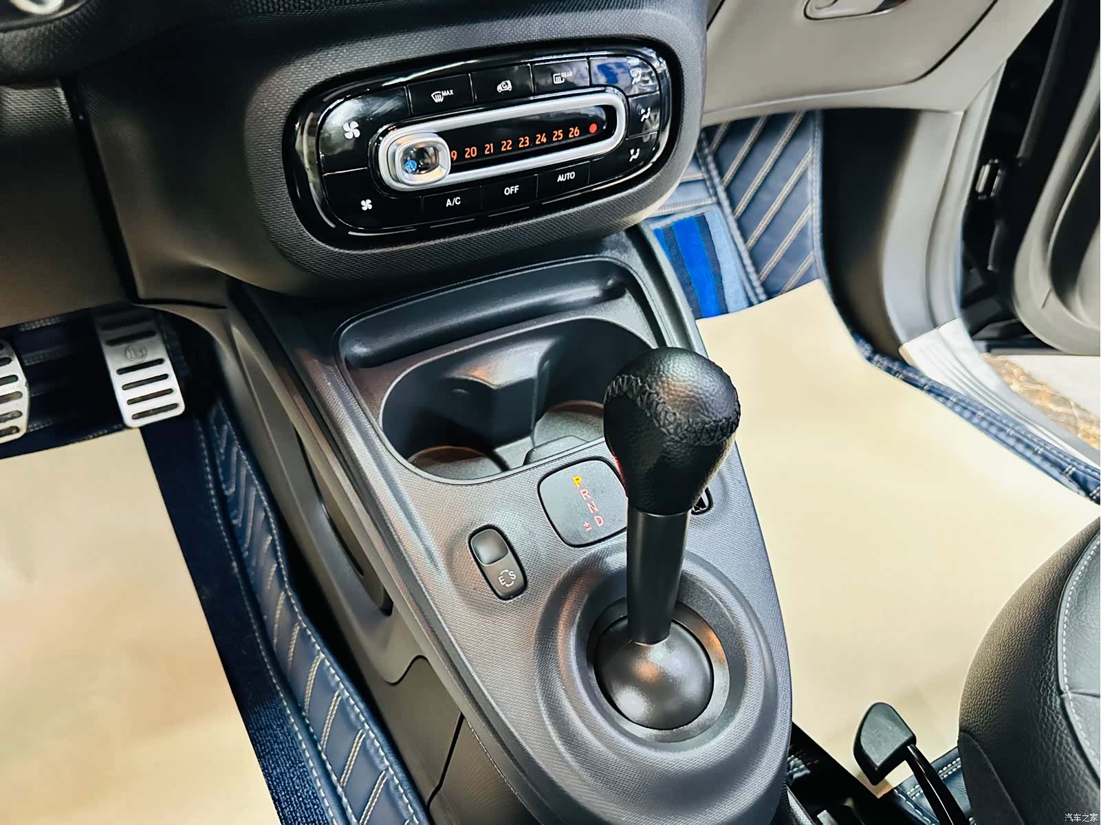 Smart Fortwo, 2018 33