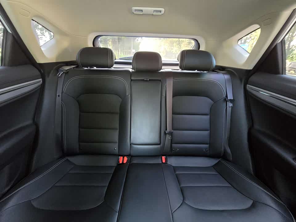 Geely Emgrand GS