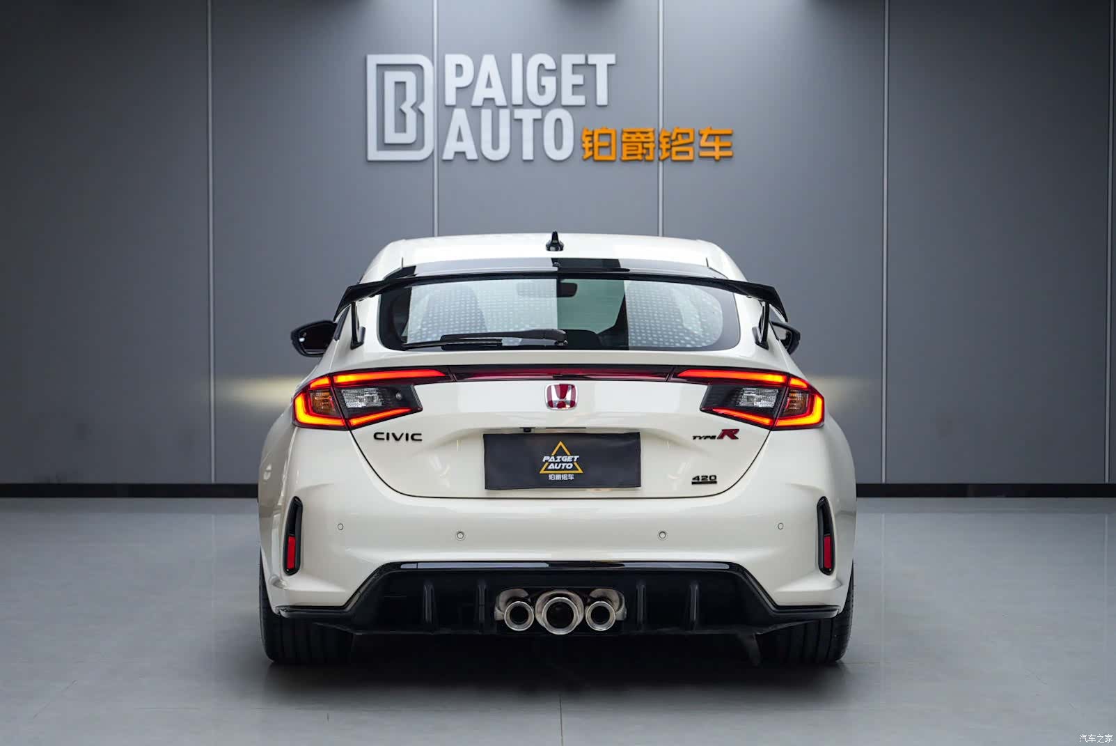 Honda Civic, 2026 4