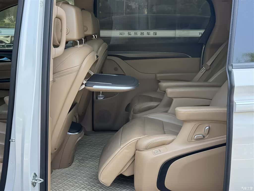 Buick GL8, 2020 все фото