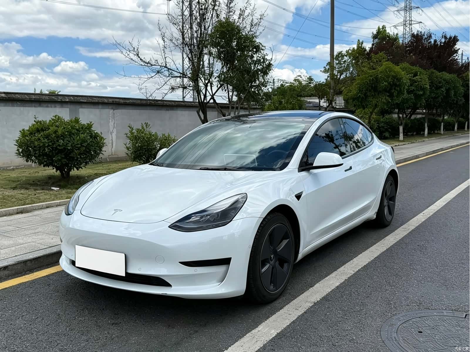 Tesla Model 3, 2022 1