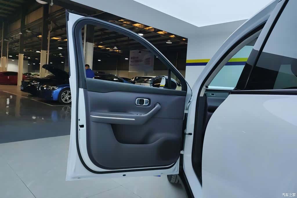 Leapmotor C10, 2024 7
