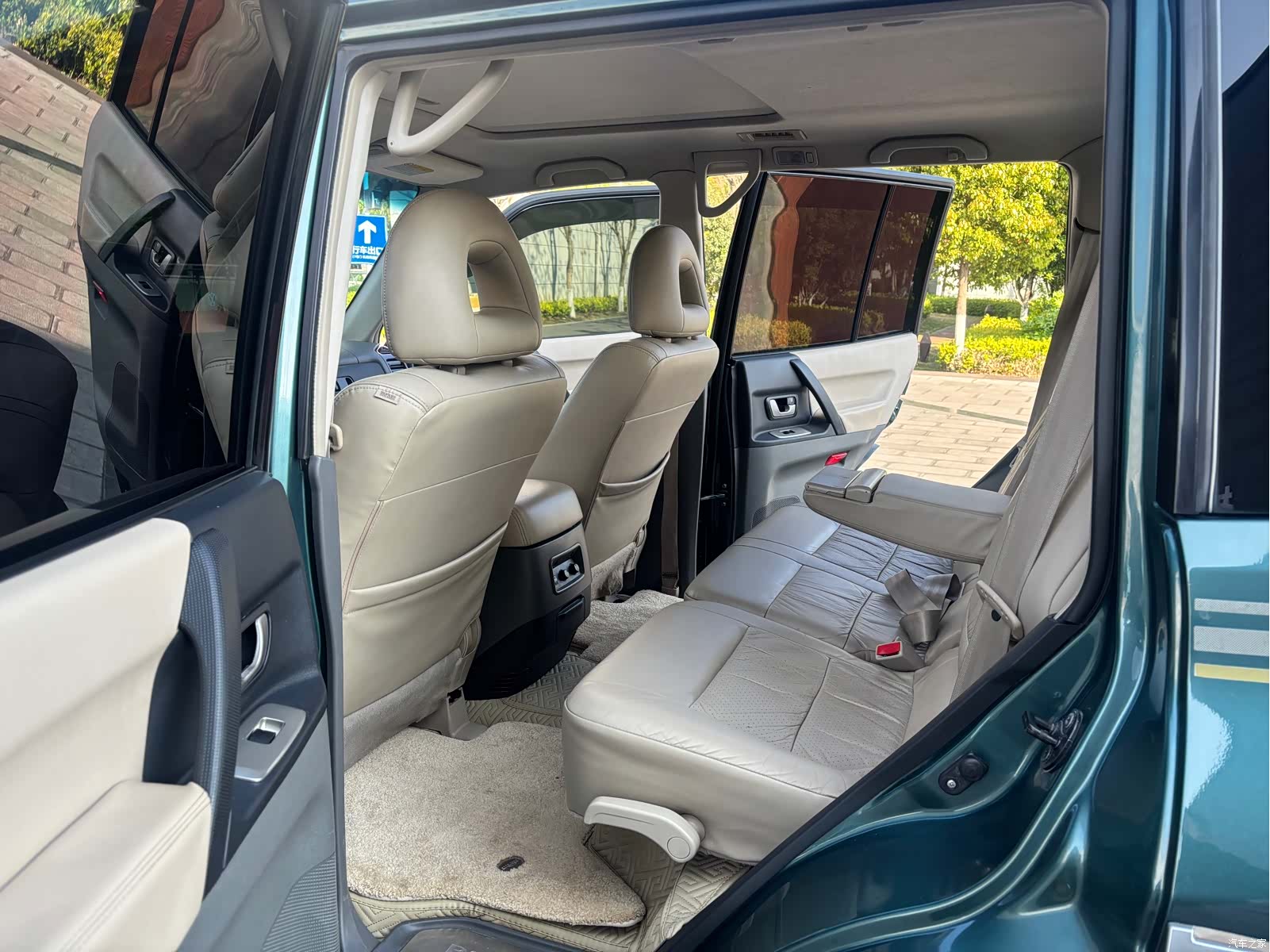 Mitsubishi Pajero, 2016 9