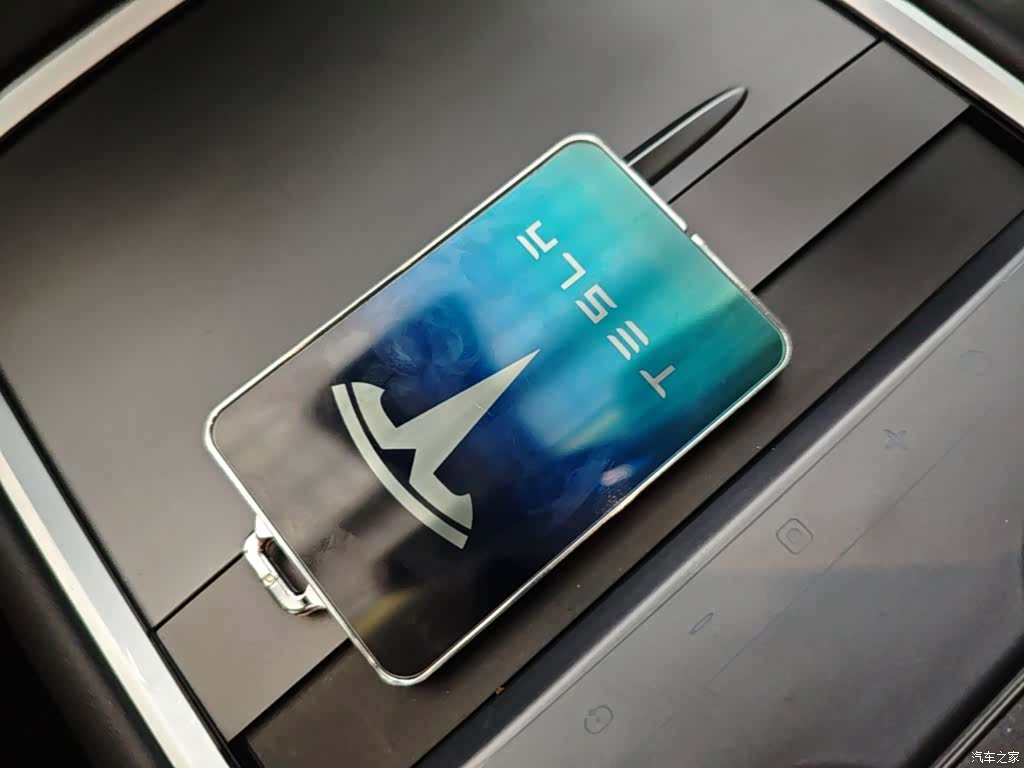 Tesla Model Y, 2021 9