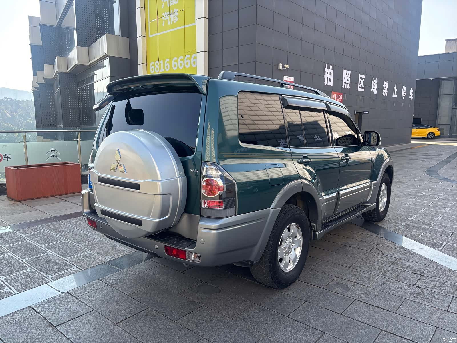 Mitsubishi Pajero, 2016 все фото