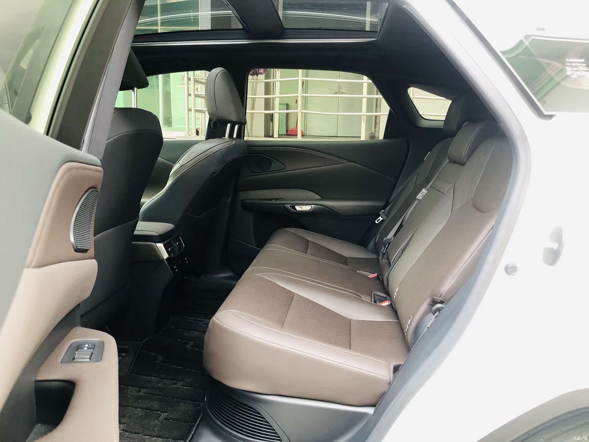 Lexus RX, 2024 7