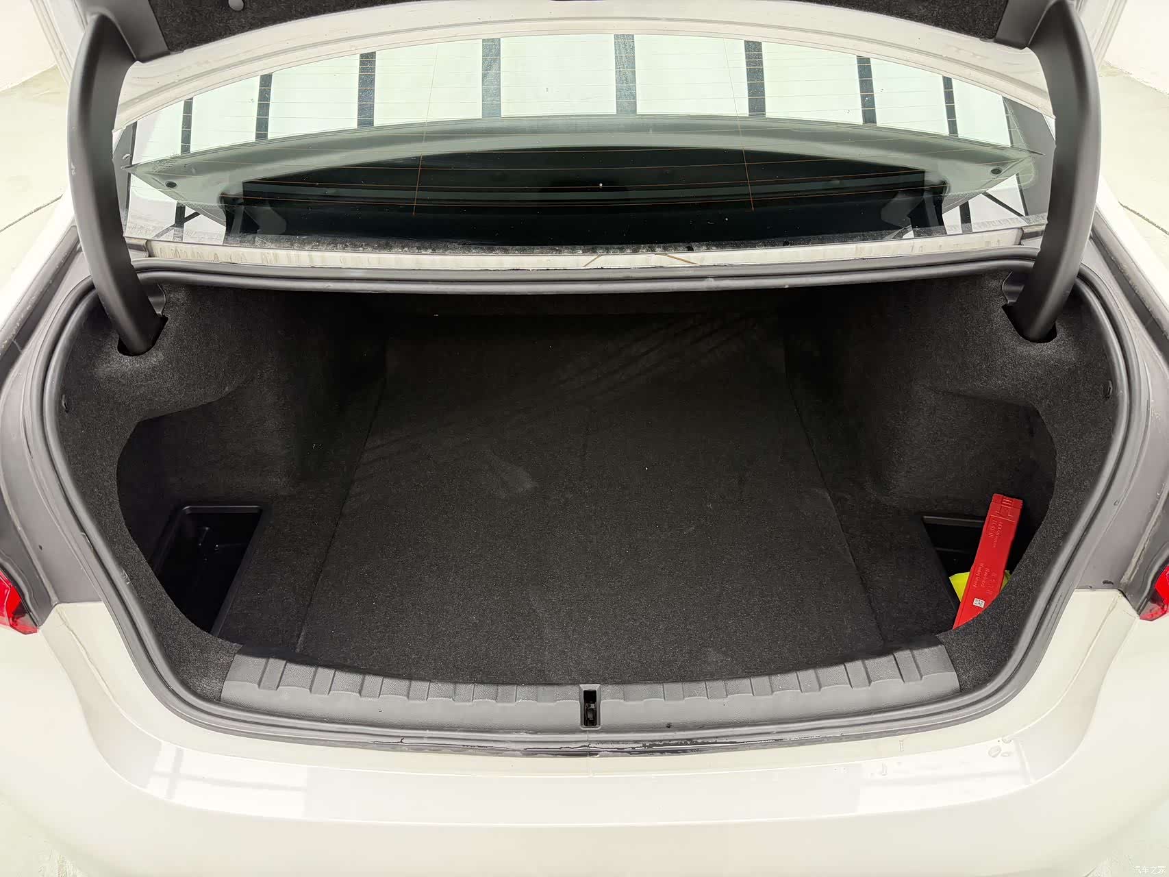 BMW 3 Series, 2023 13