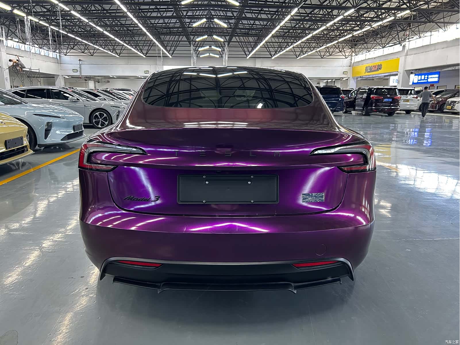 Tesla Model 3, 2024 12