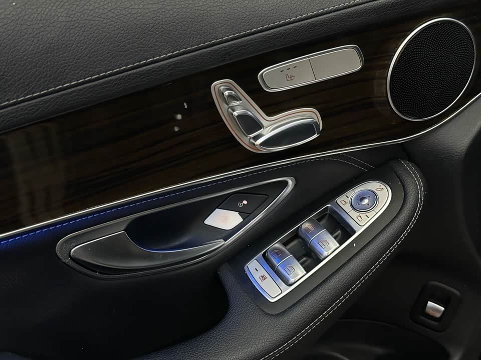 Mercedes-Benz GLC Mercedes-Benz GLC