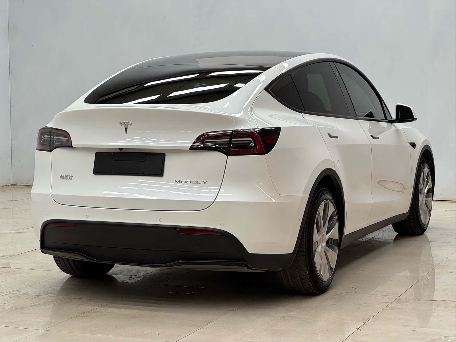 Tesla Model Y, 2021 9