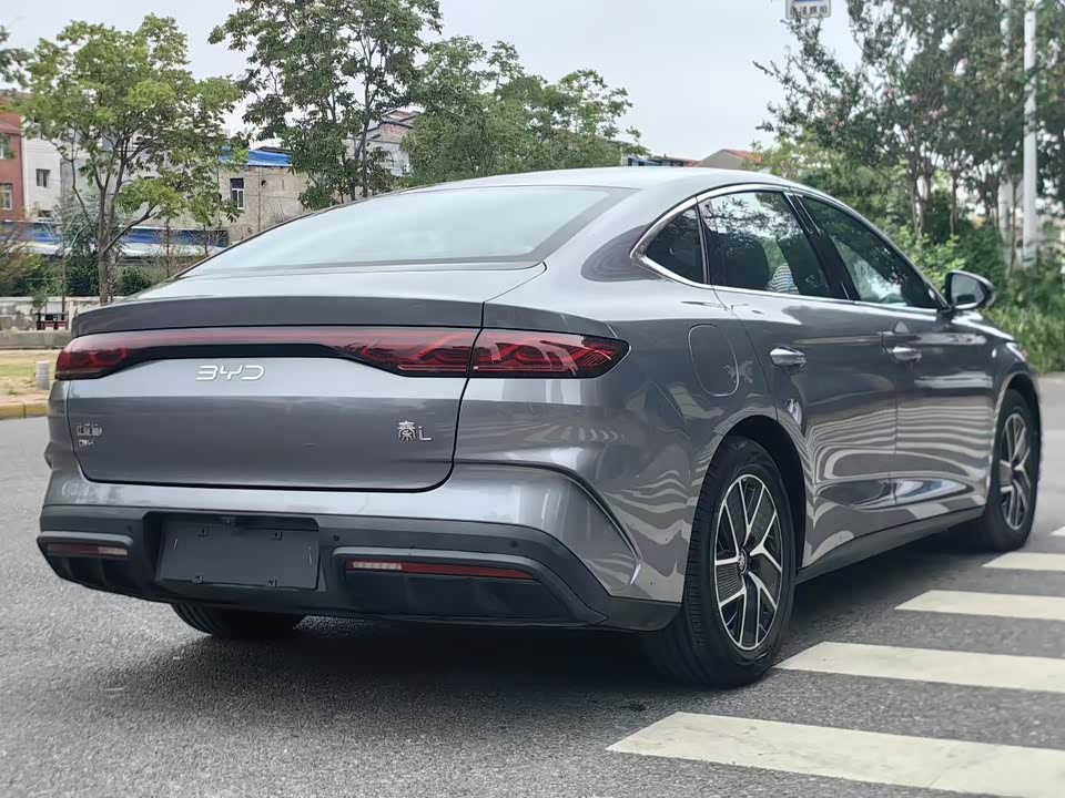 BYD Qin L