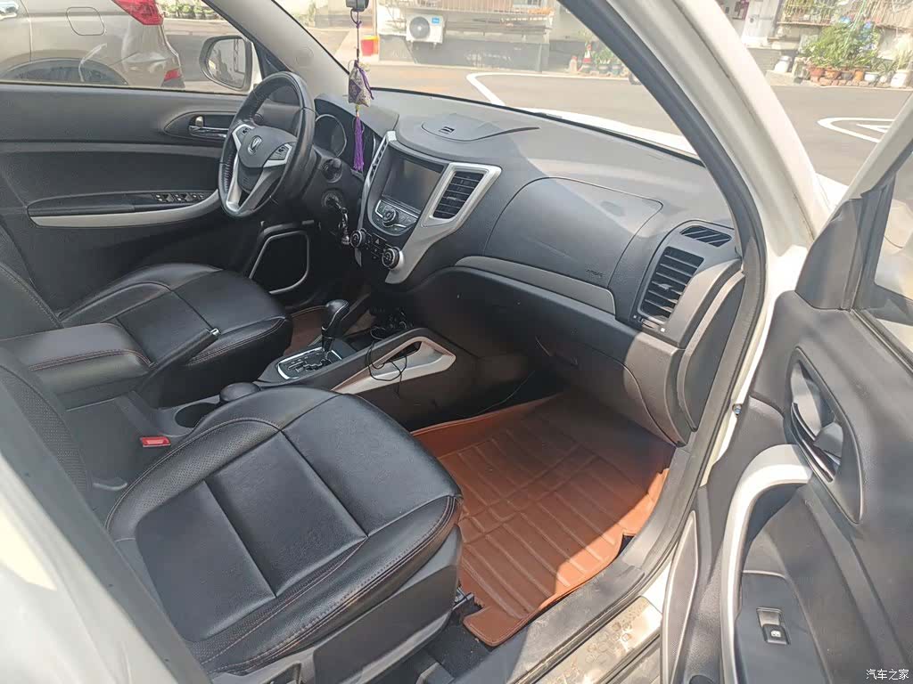 Changan CS35, 2015 21