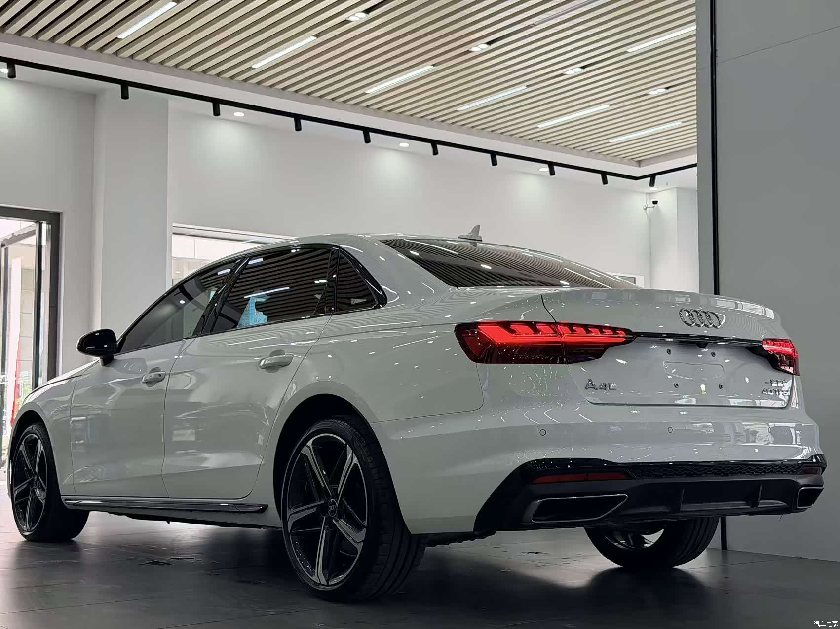 Audi A4L, 2024 4