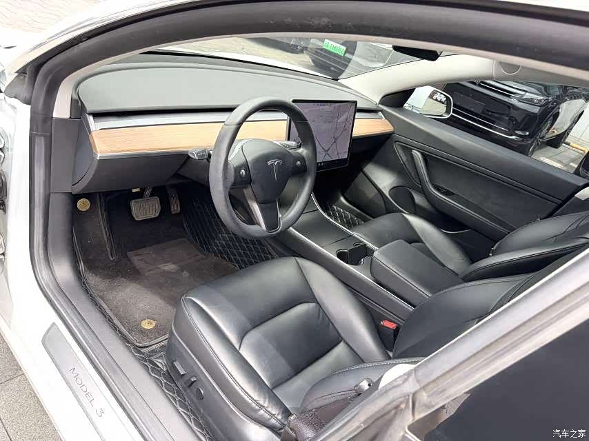 Tesla Model 3, 2020 6