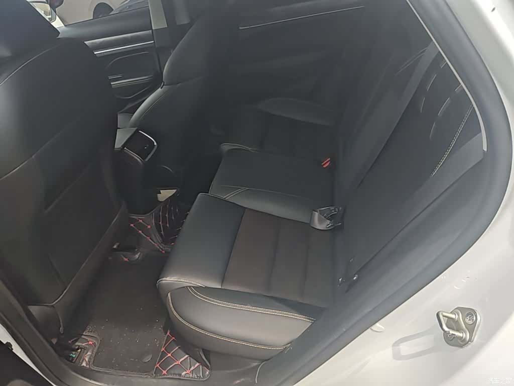 Geely Binray, 2021 17