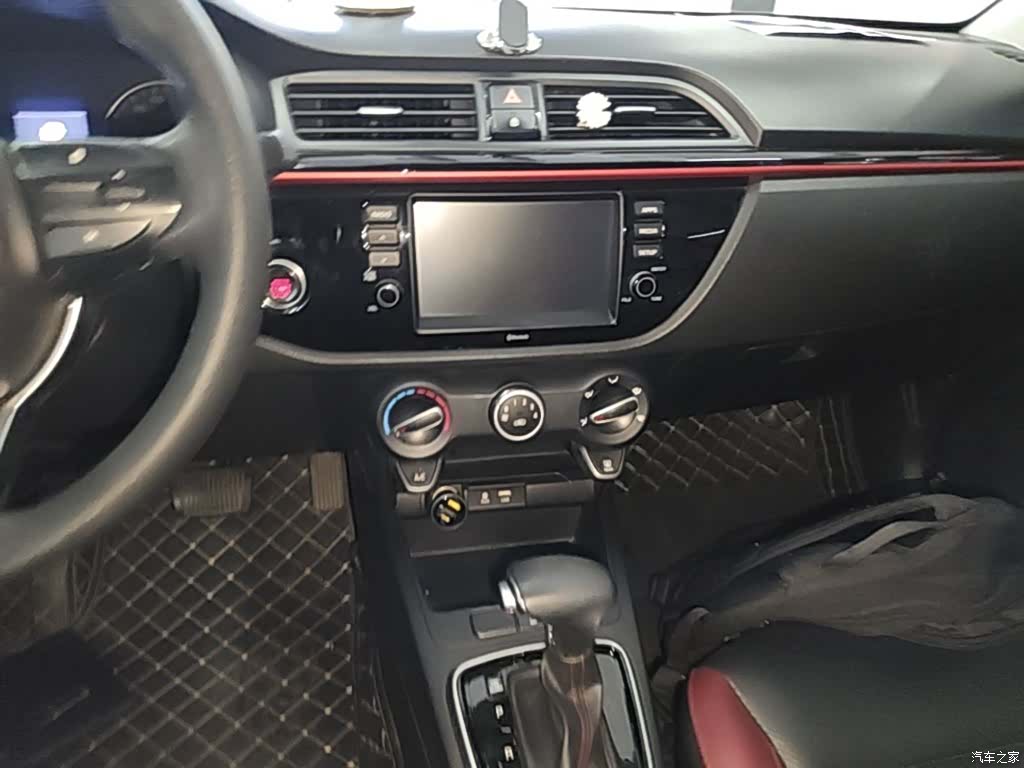 Kia KX, 2018 13