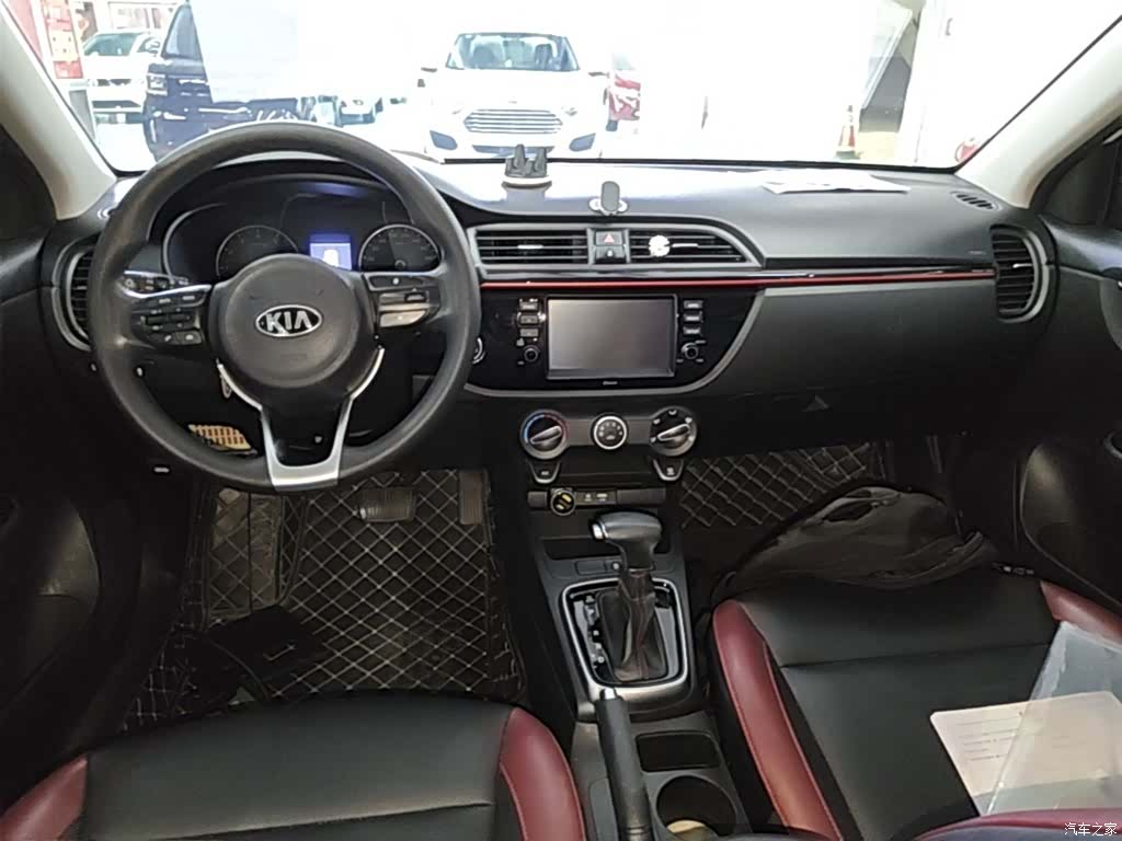 Kia KX, 2018 10