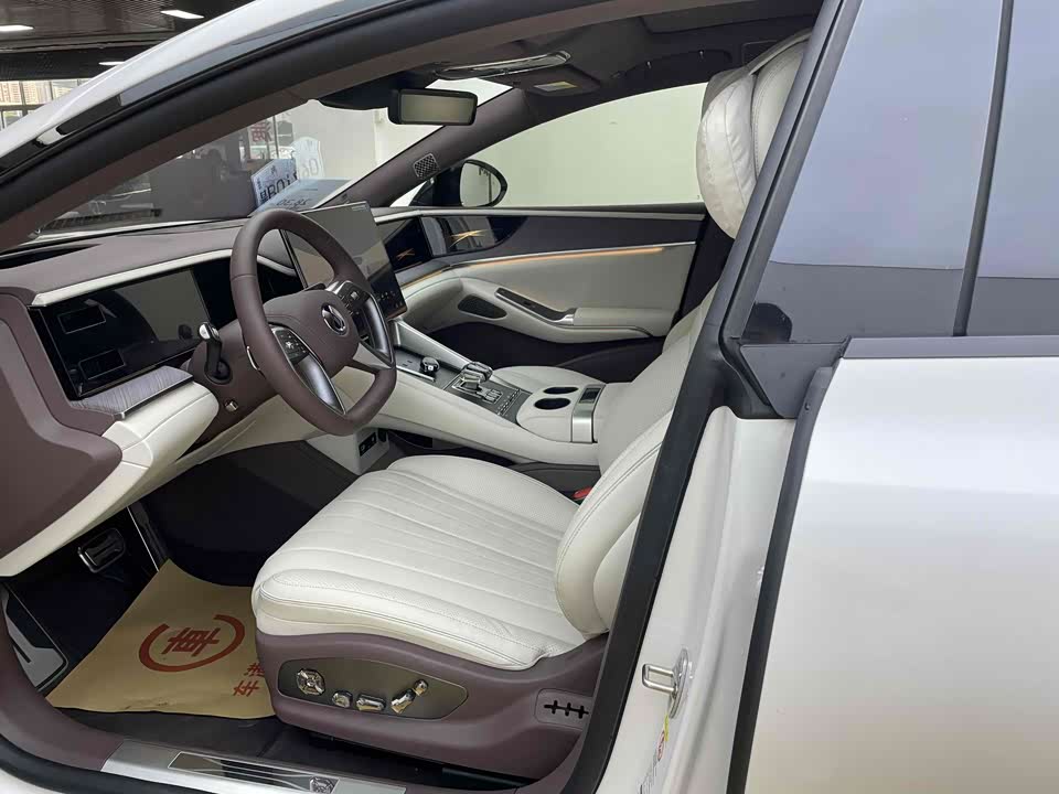 Denza Z9GT Denza Z9GT