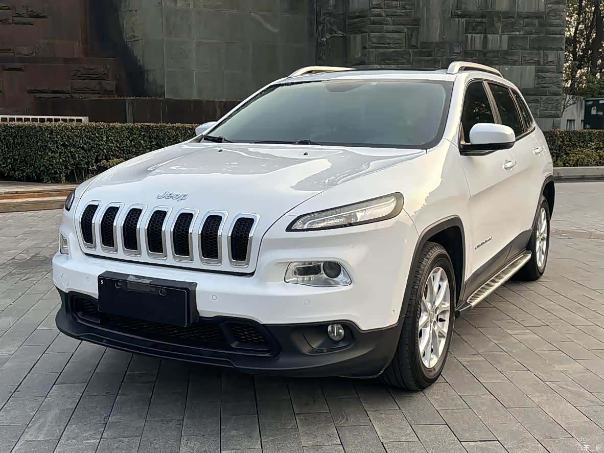 Jeep Cherokee, 2015 1