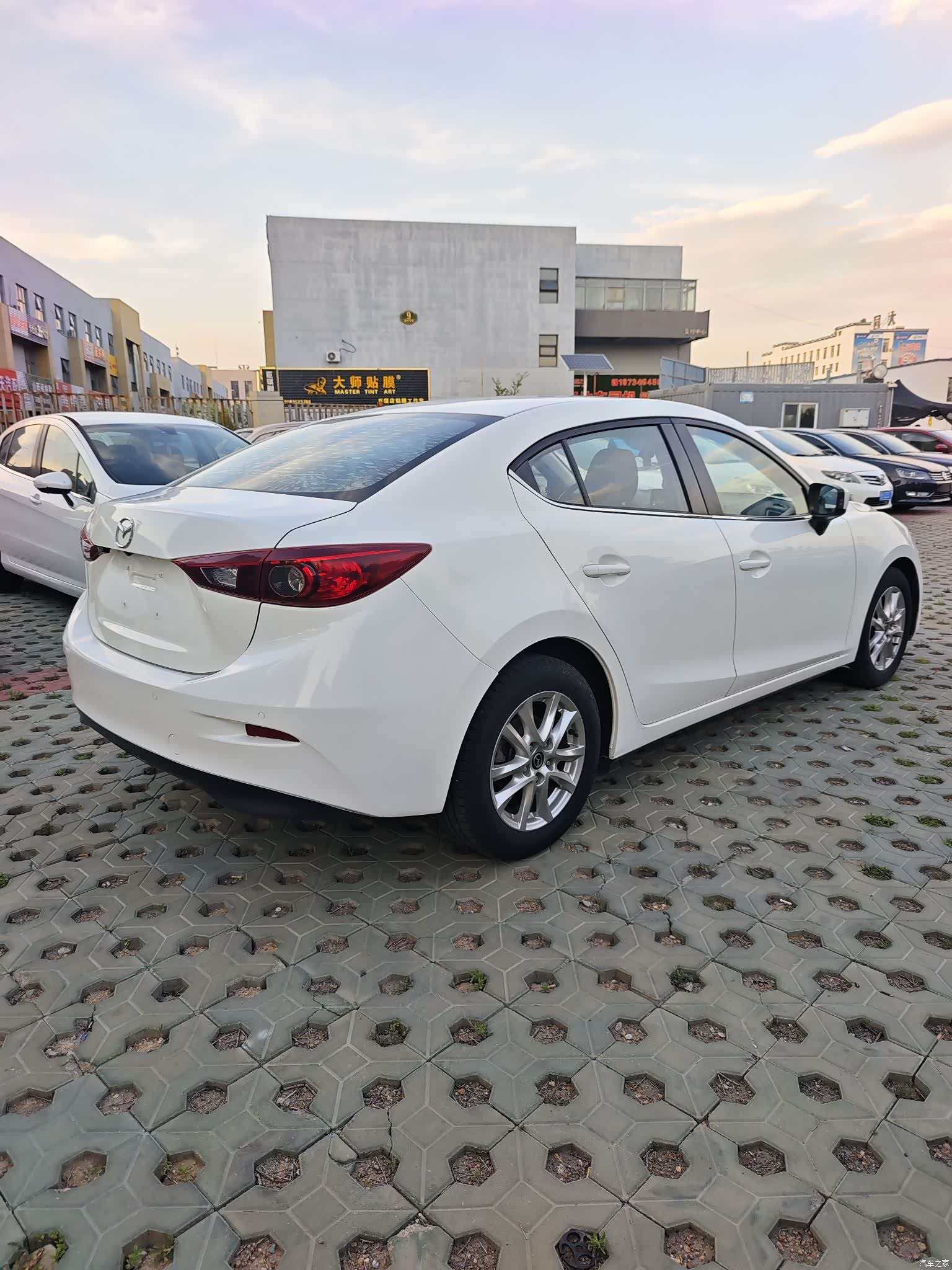 Mazda Mazda3, 2016 9