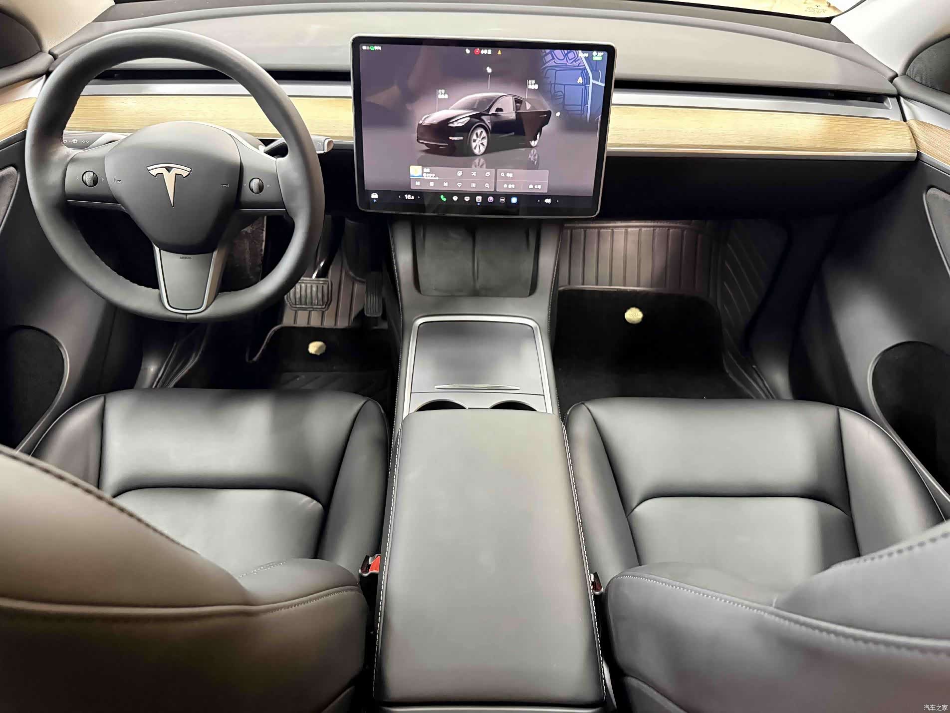 Tesla Model Y, 2023 8
