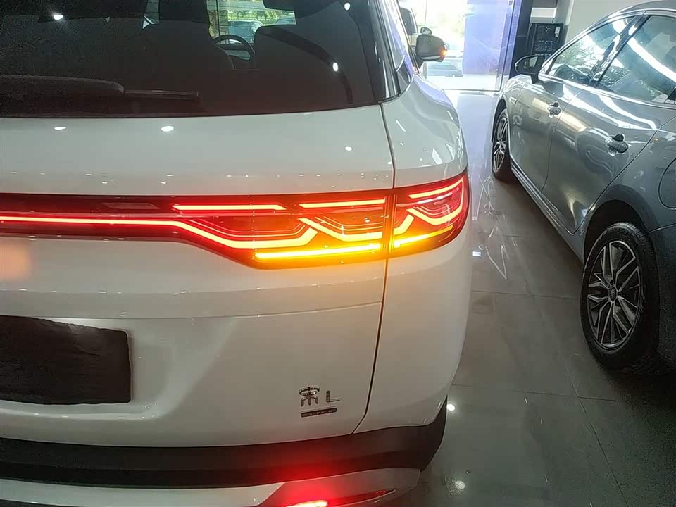 BYD Song L DM-i