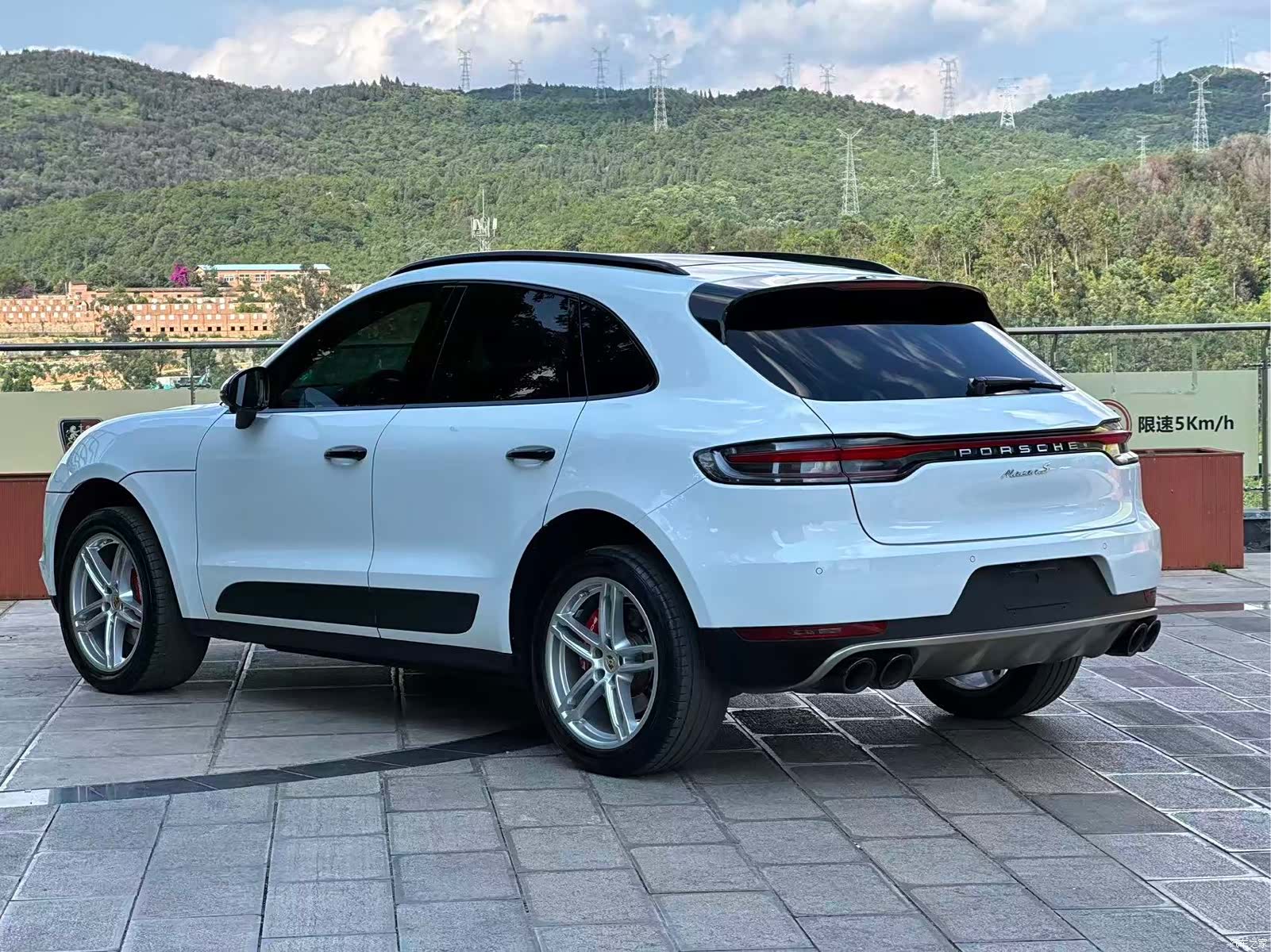 Porsche Macan, 2022 11