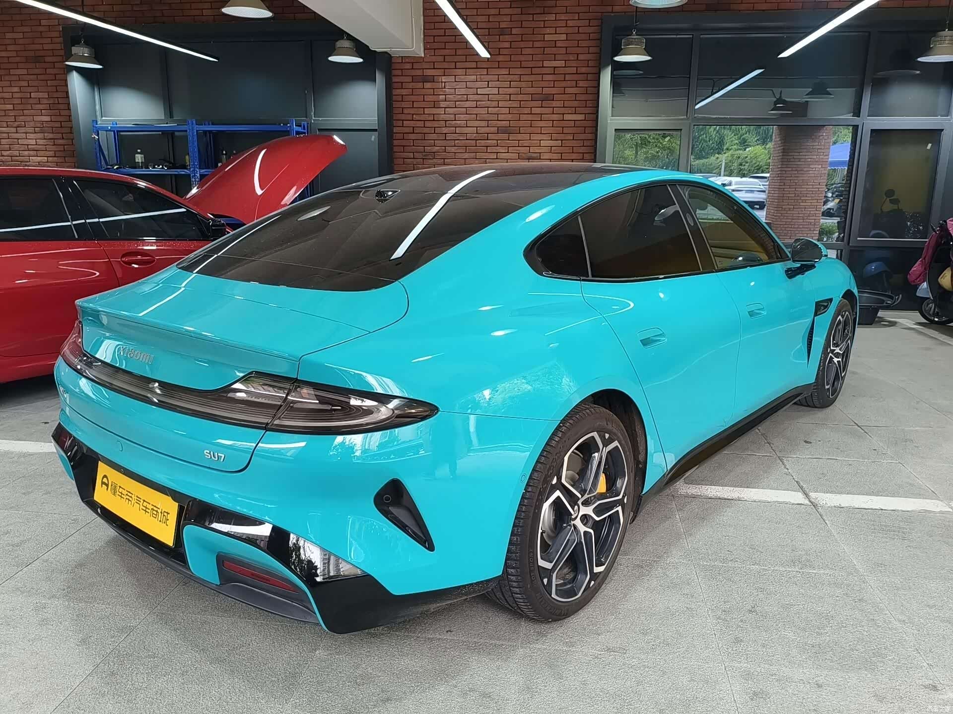 Xiaomi SU7, 2025 3