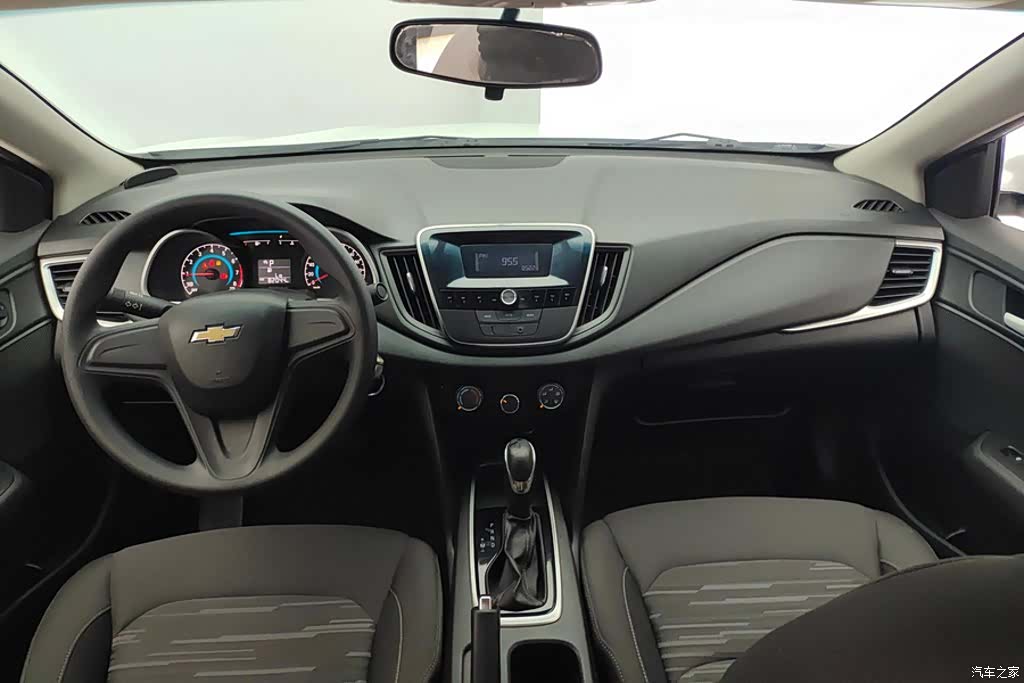 Chevrolet 320, 2018 12