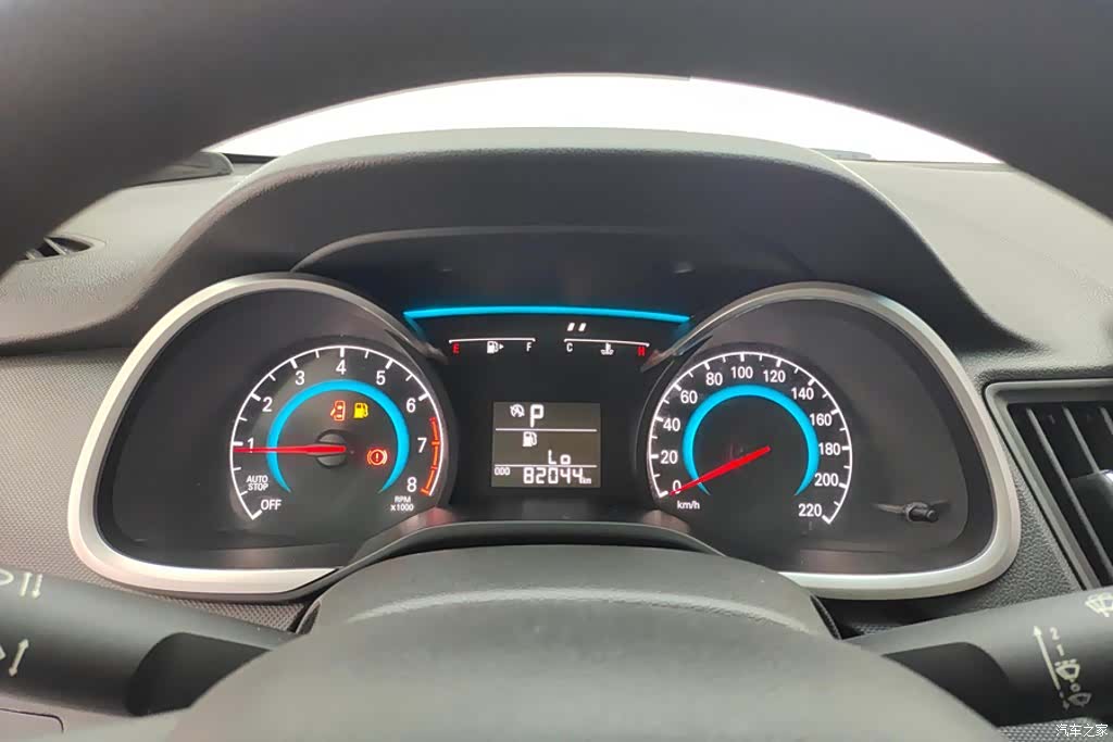 Chevrolet 320, 2018 14
