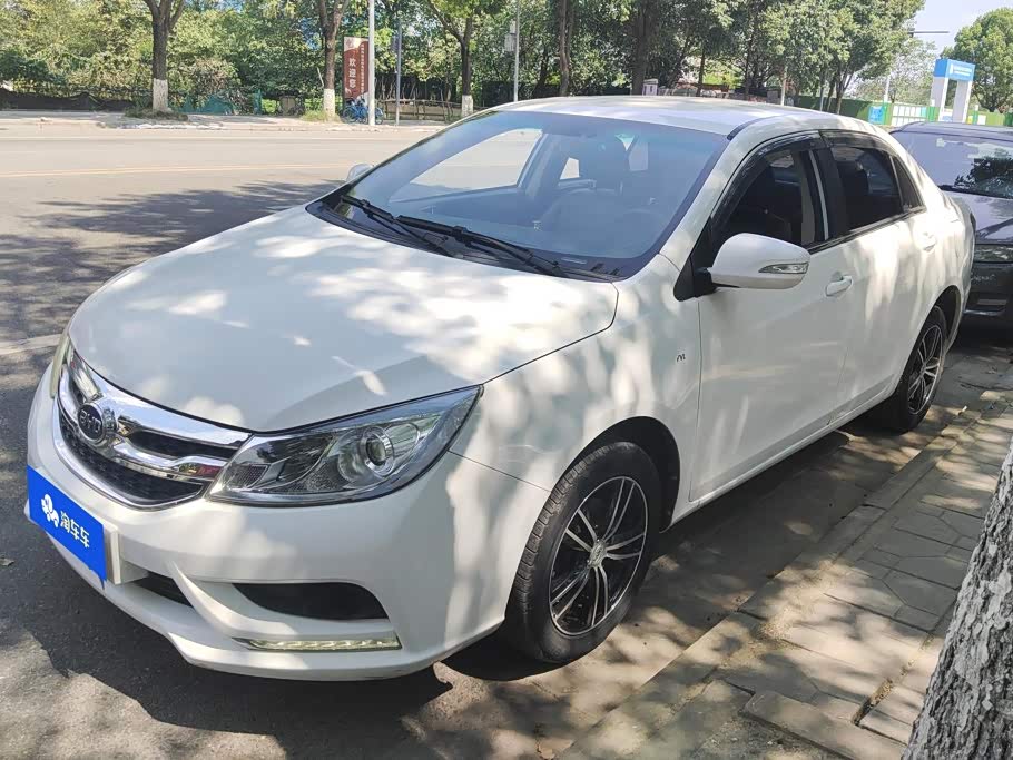 BYD Surui
