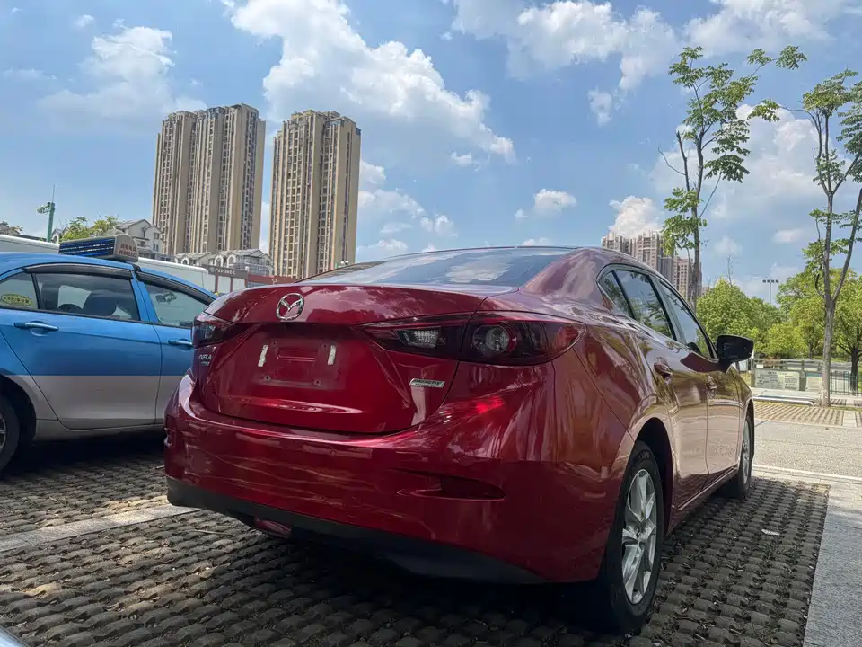 Mazda 3 Angkesaila