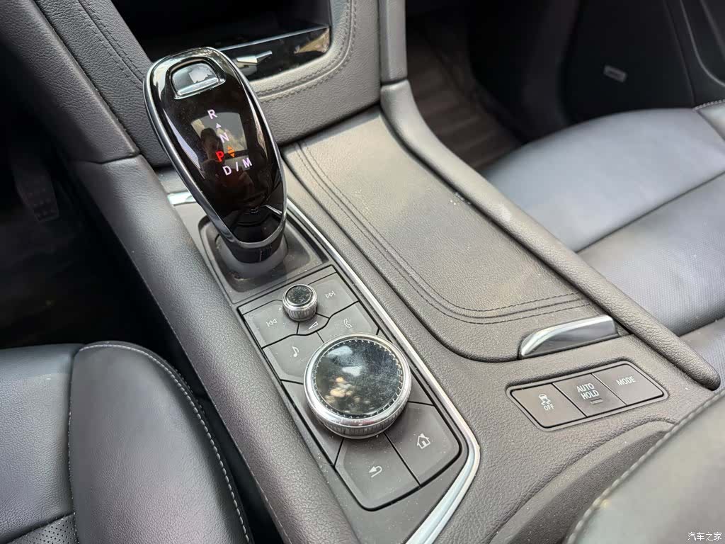 Cadillac XT6, 2020 9
