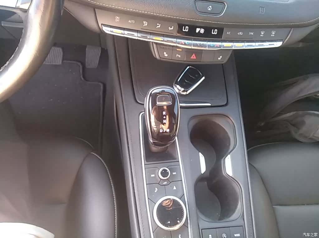 Cadillac XT4, 2020 14