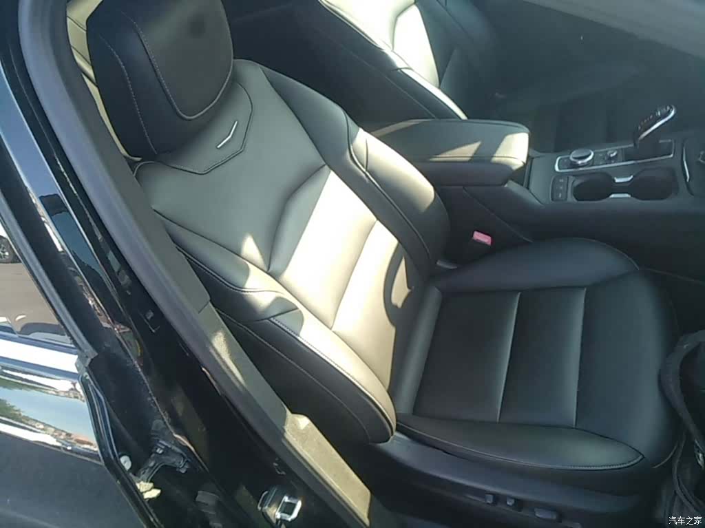 Cadillac XT4, 2020 25
