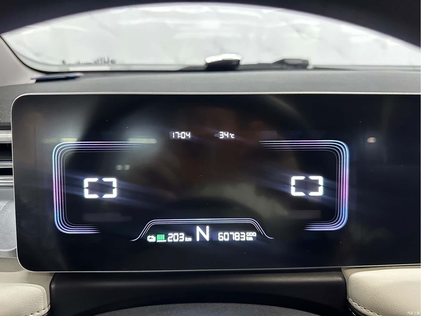 Geely E, 2022 13