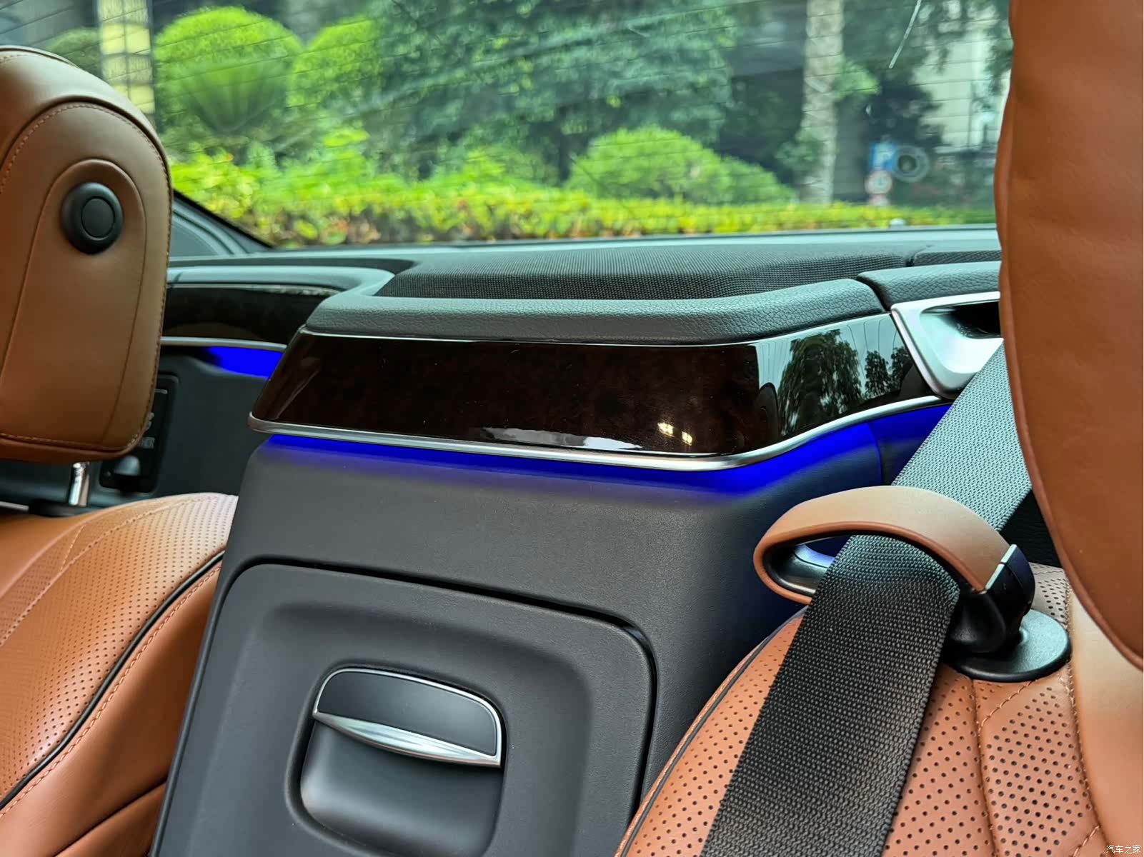 Maybach S-Class, 2020 21