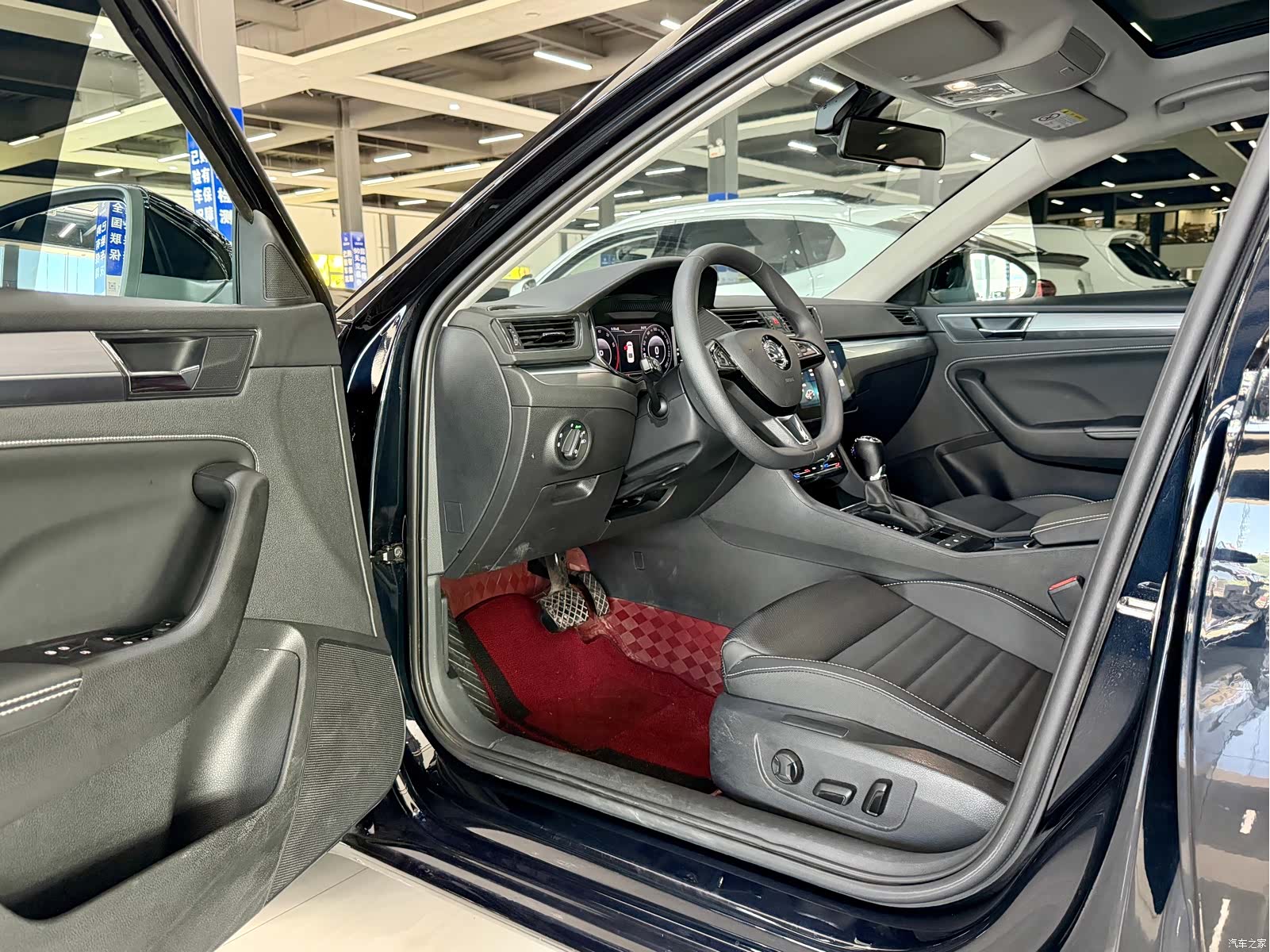 Skoda Superb, 2023 4