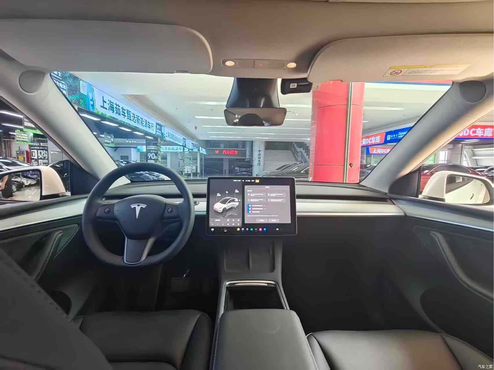 Tesla Model Y, 2024 6