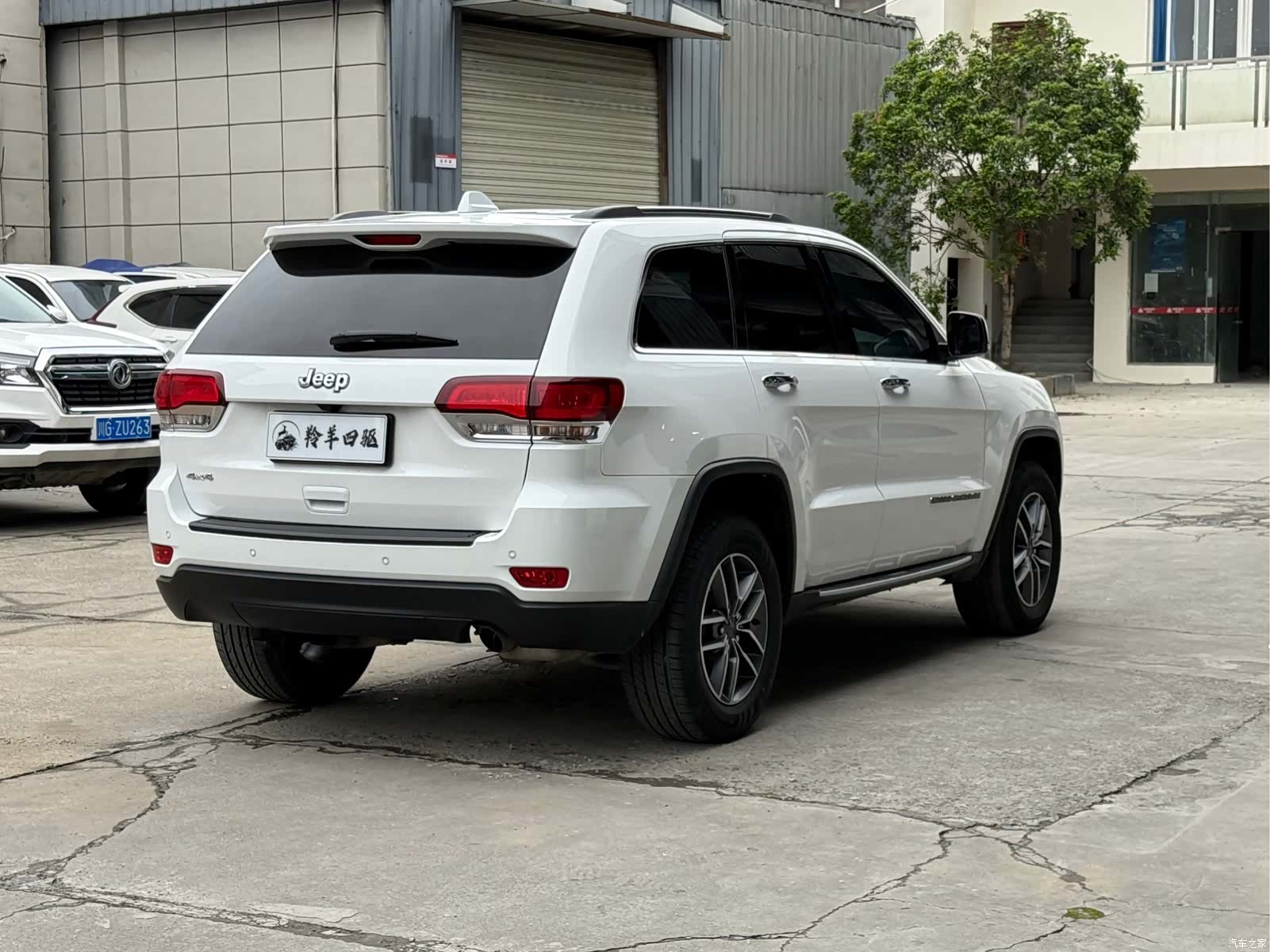 Jeep Grand Cherokee, 2022 12