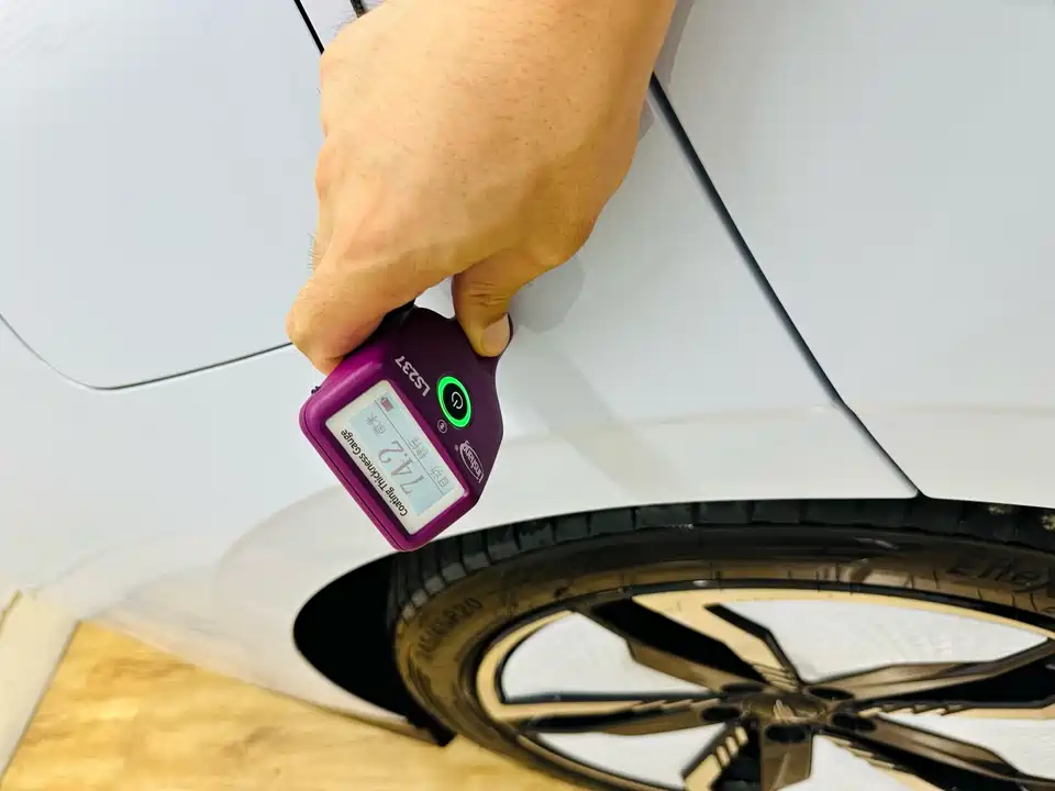 VOYAH Lantu chasing light