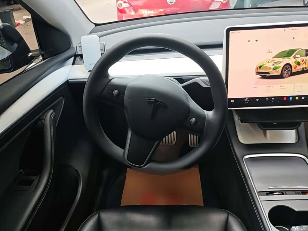 Tesla Model Y, 2024 11